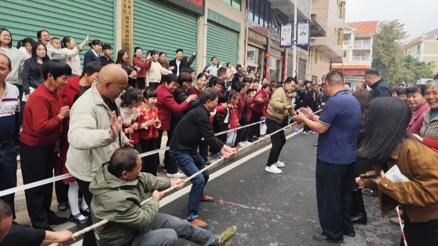 我们的节日·春节｜烟火人间，欢喜团圆