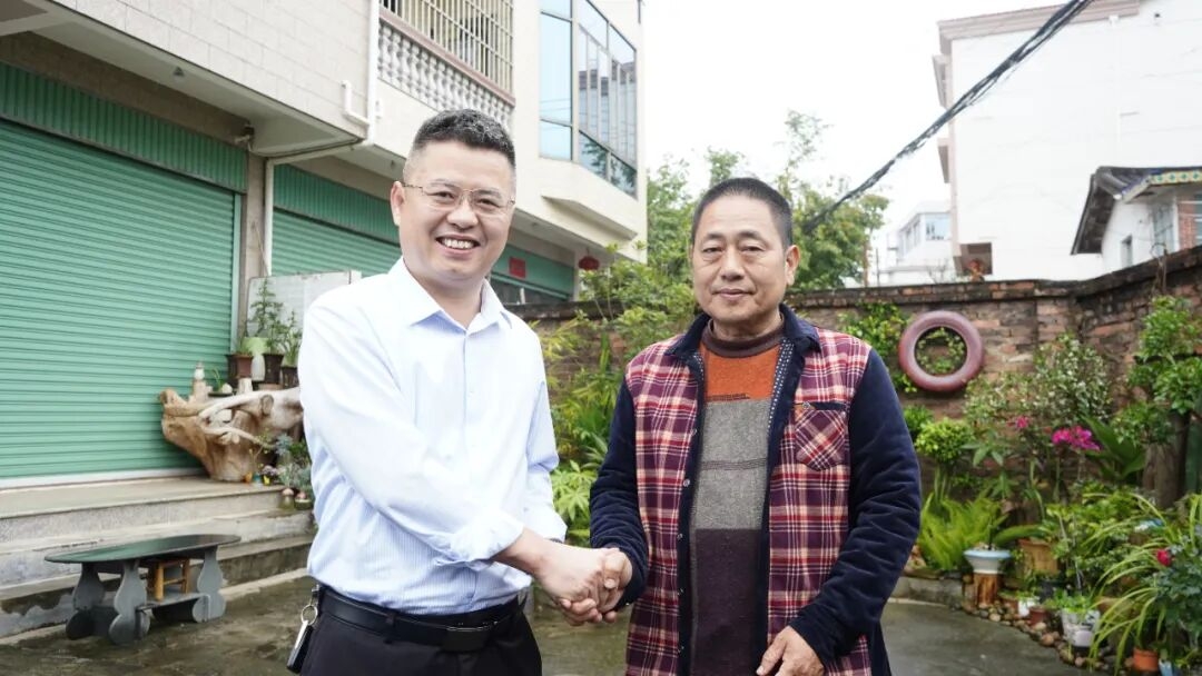 进村访民情·入户话发展丨坂里乡深入实施“斗阵来入户”工作机制，打通基层治理“最后一米”